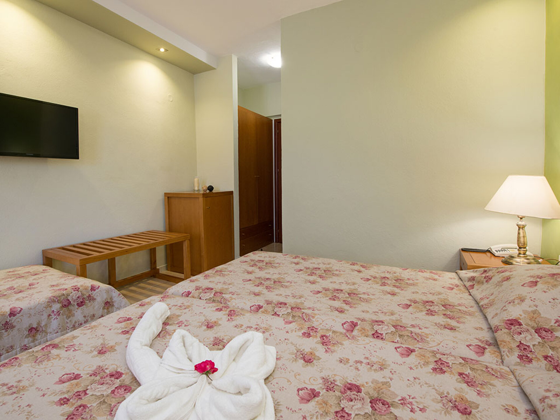 Aethria Hotel 3* 30