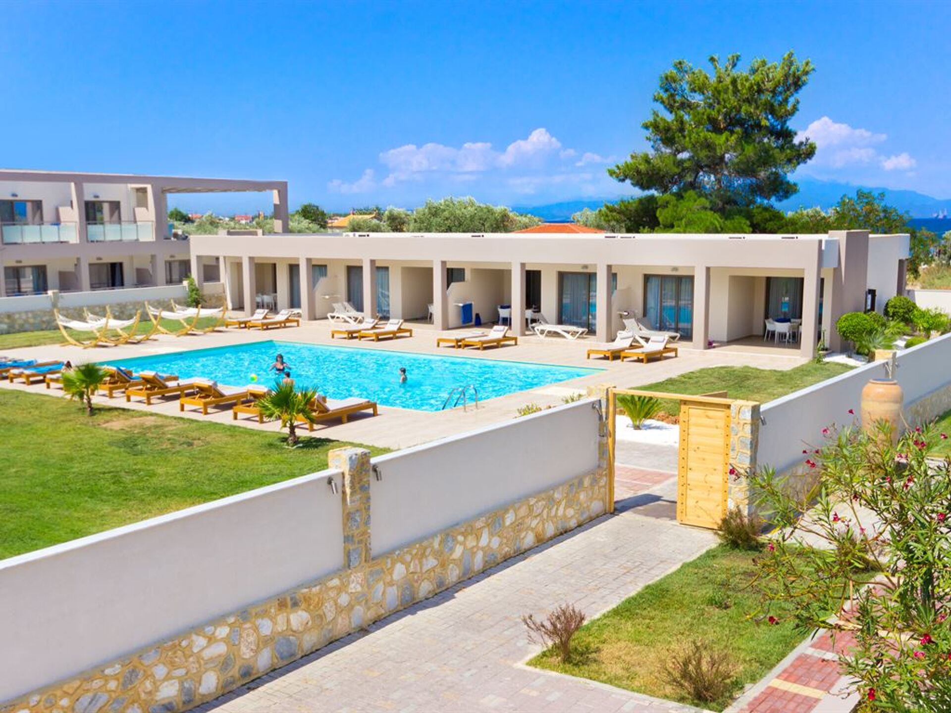 Alea Hotel & Suites 4* 30
