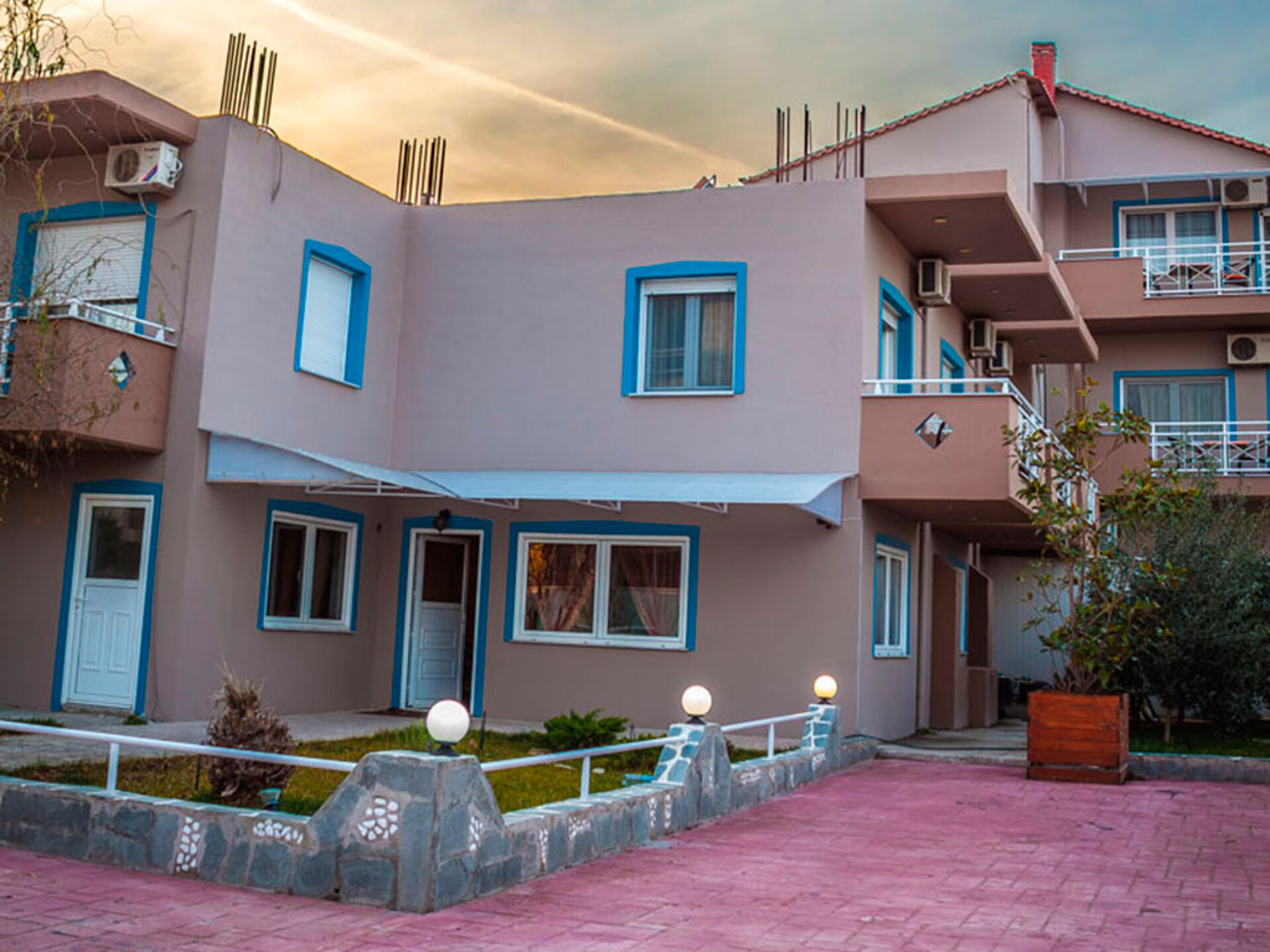 Filippion Hotel 2* 2