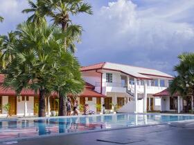 Palm Resort Nilaveli 3*