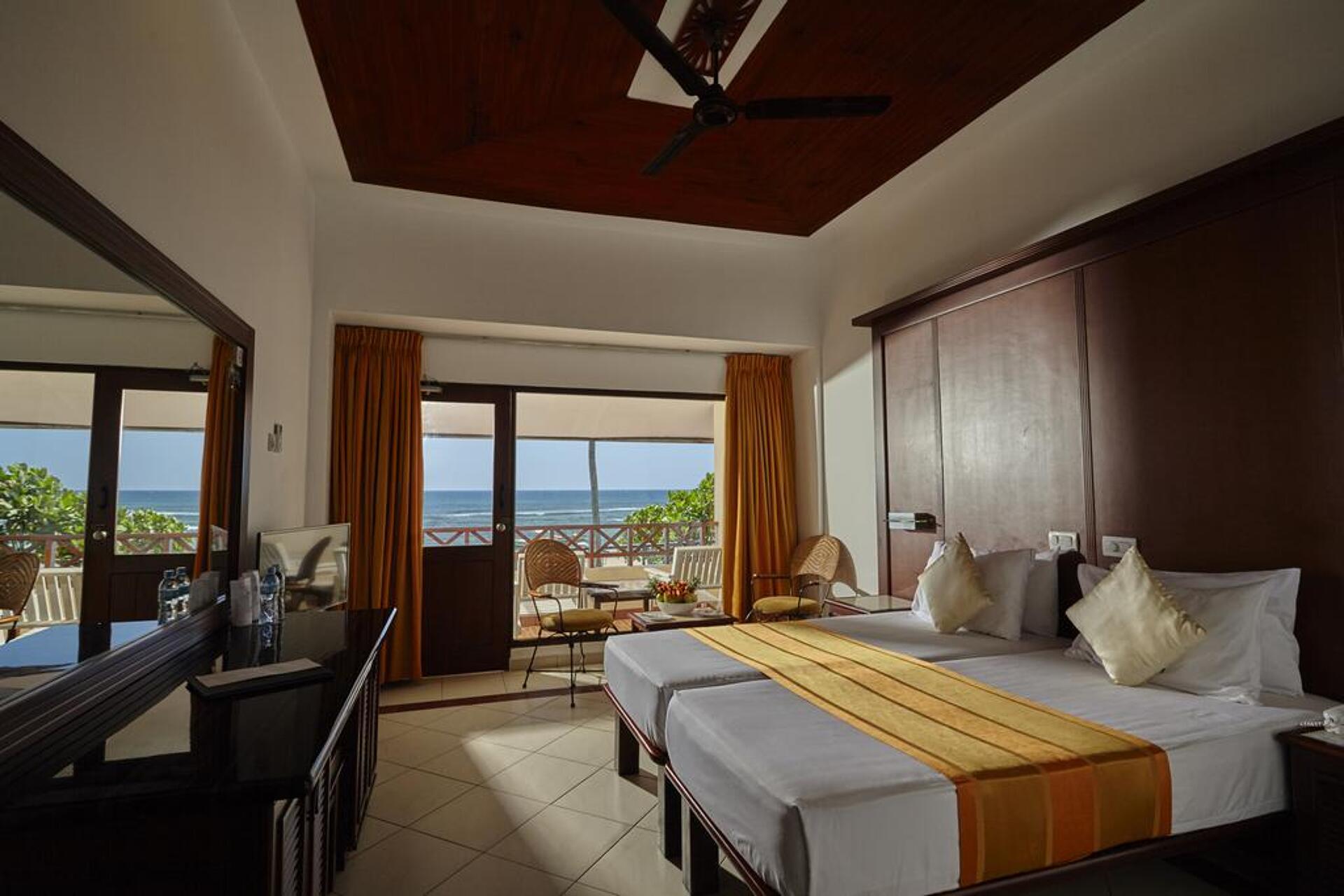 Coral Sands Hotel 3* 6