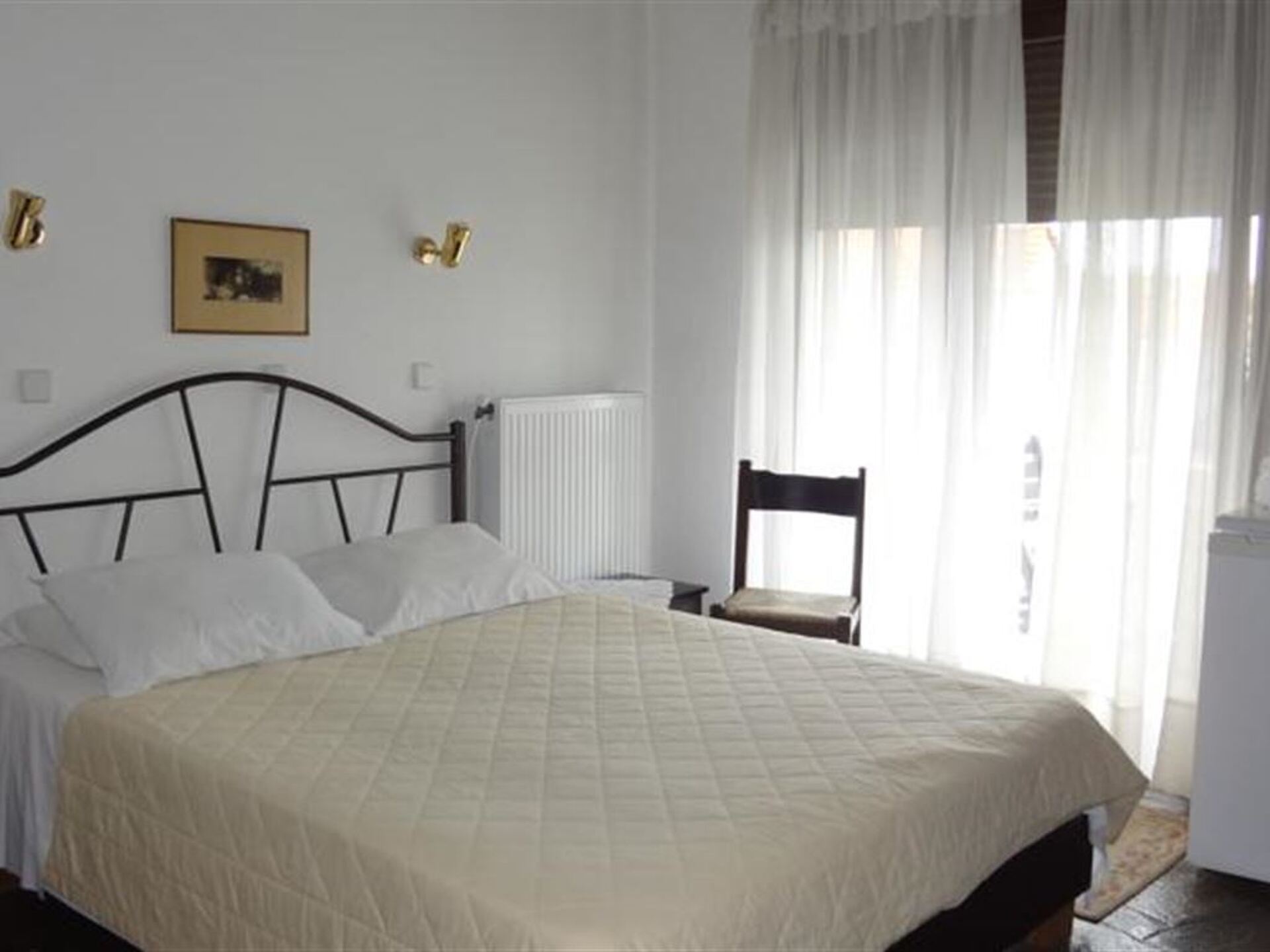 Acropolis Boutique Hotel 2* 4