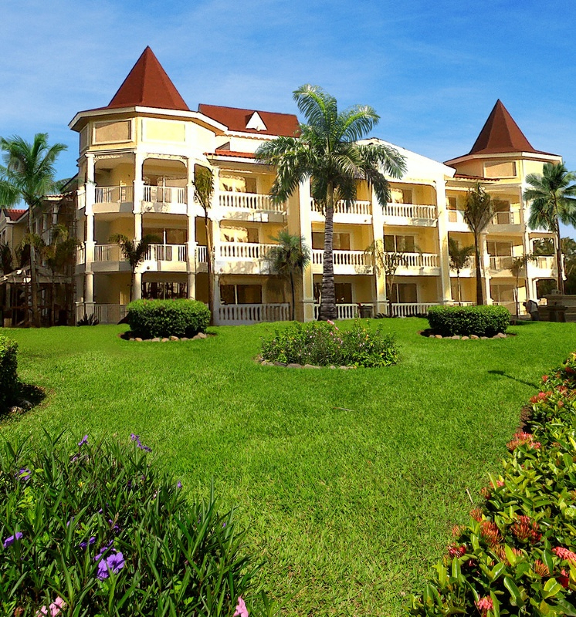 Luxury Bahia Principe Bouganville 0
