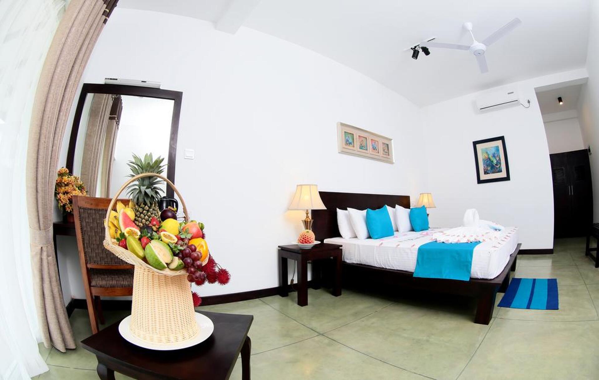 Coco Royal Beach Resort 32