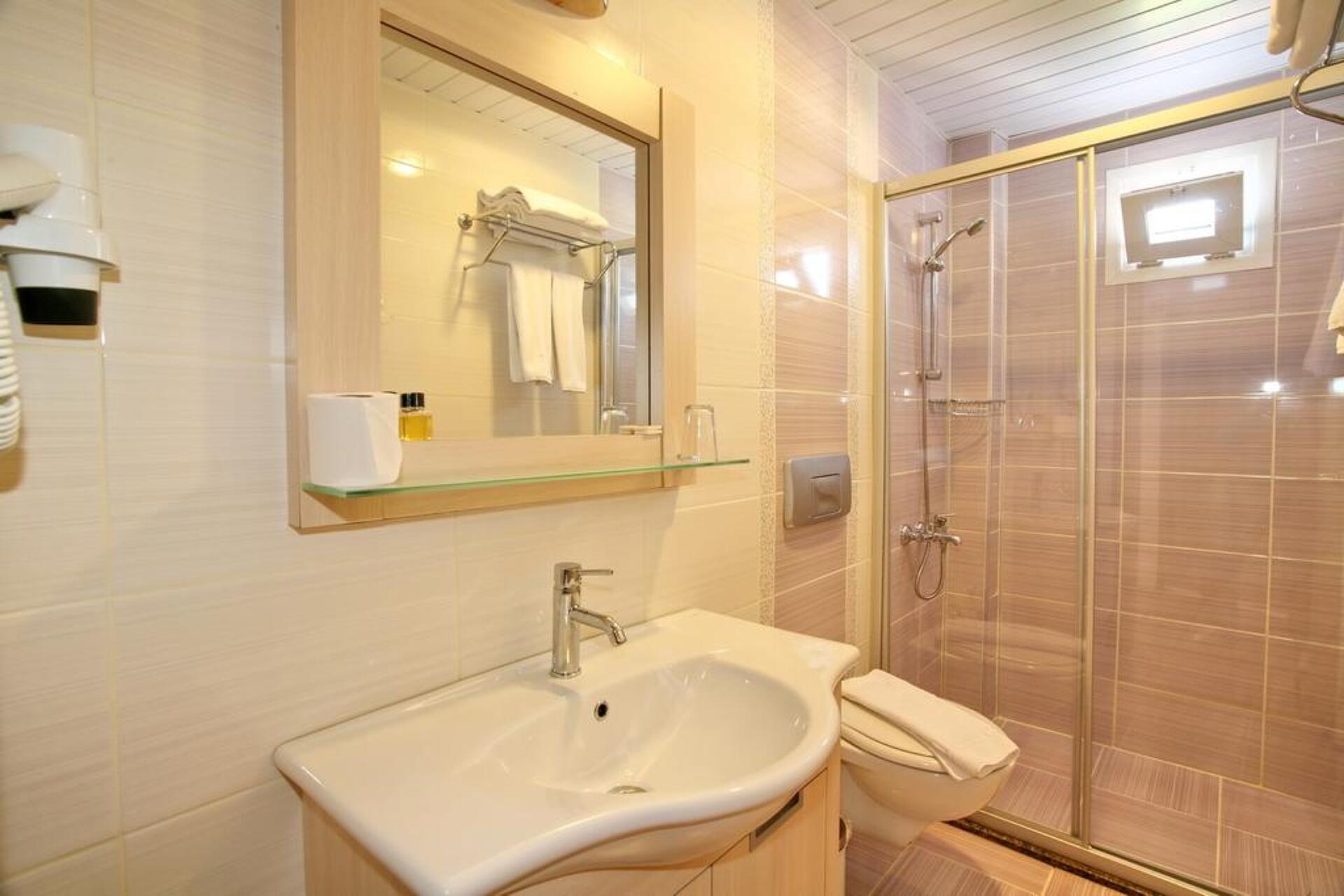 Hawaii Suite Beach 3* 8