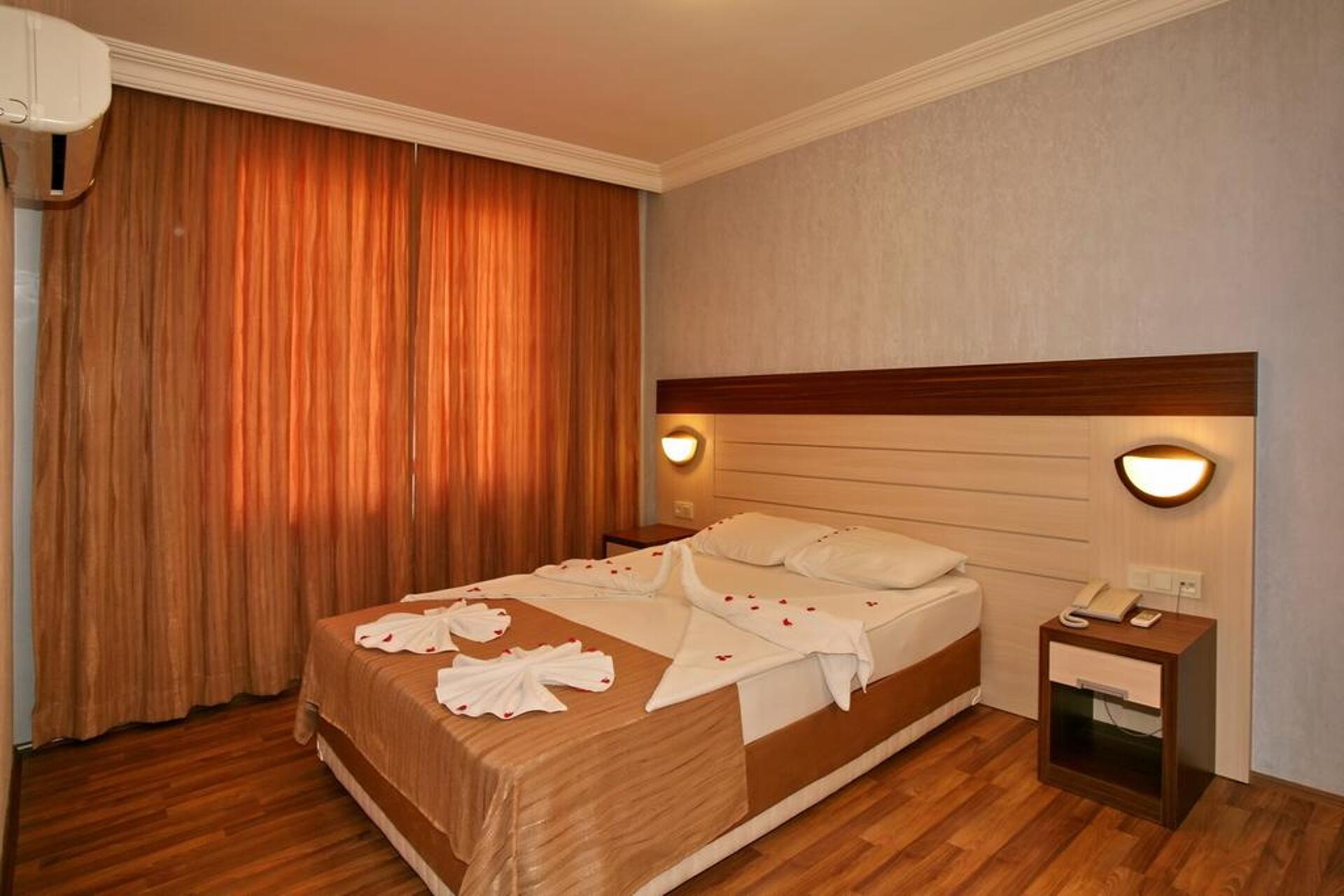 Hawaii Suite Beach 3* 5
