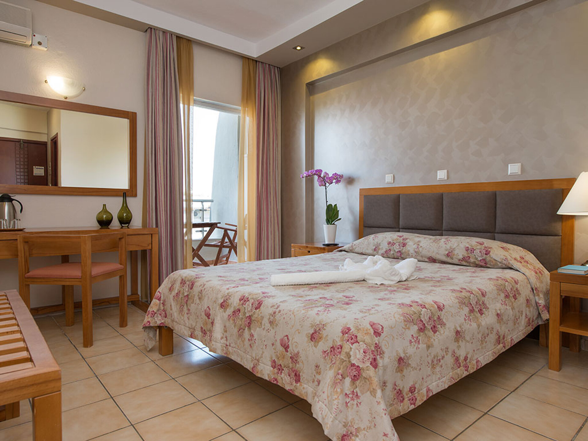 Aethria Hotel 3* 24