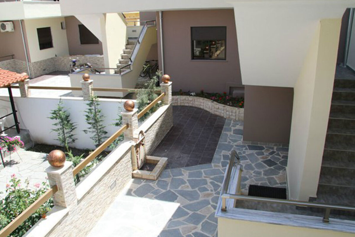 Aphrodite Hotel 2* 2