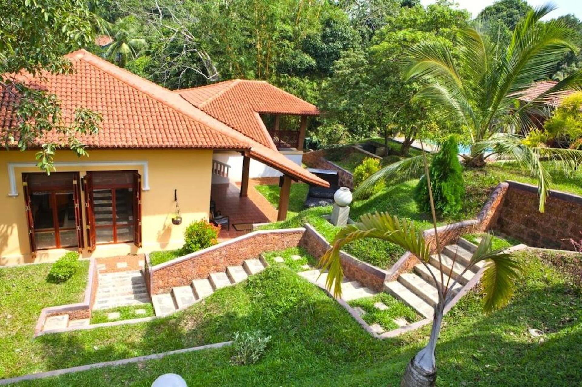 Cocoon Resort & Villas 4* 5