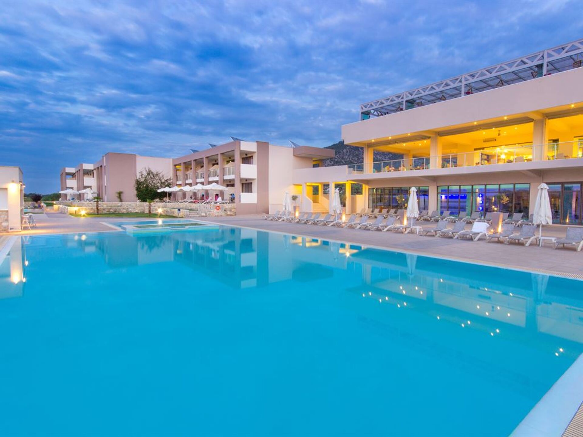 Alea Hotel & Suites 4* 1