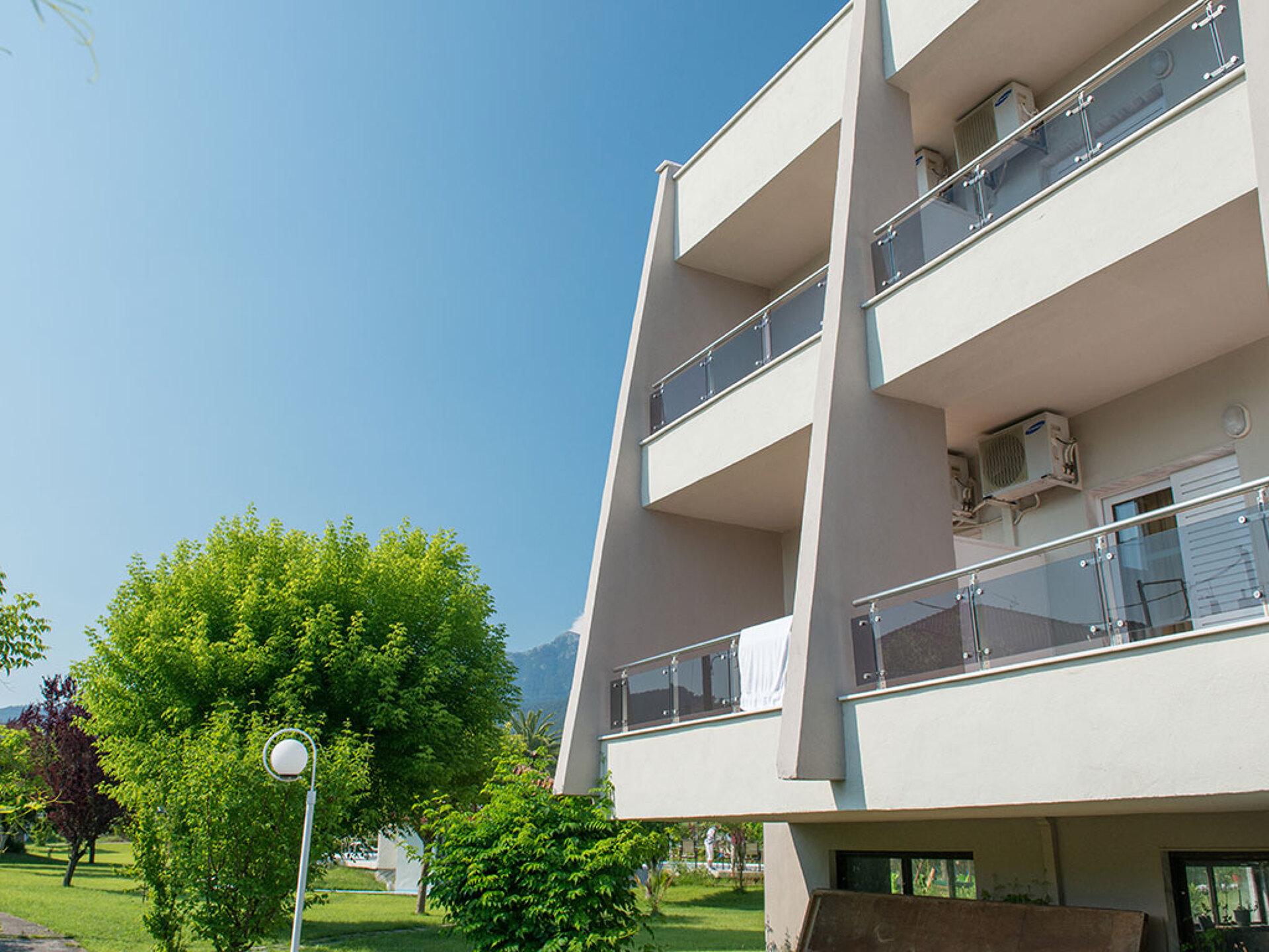 Aethria Hotel 3* 2