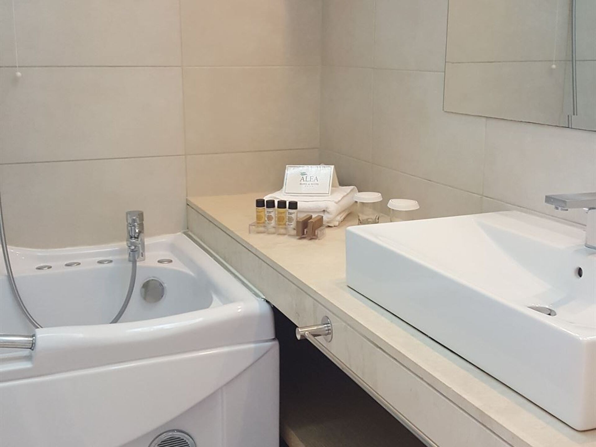 Alea Hotel & Suites 4* 33