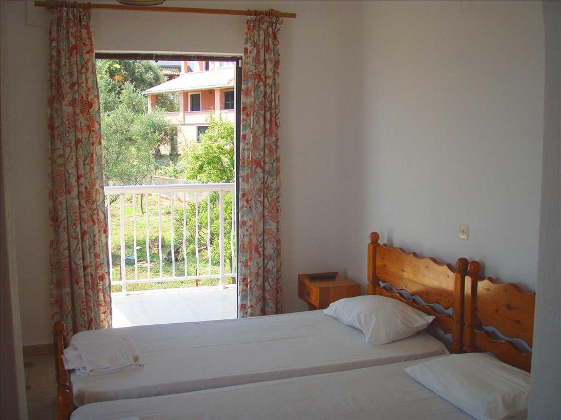 Evi Ariti Apartments 4