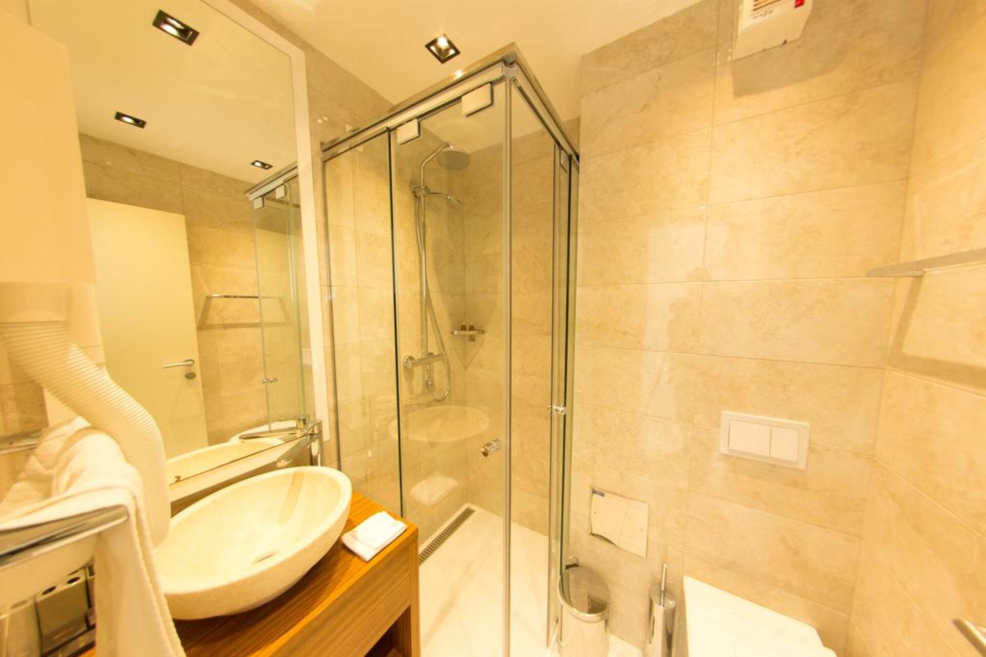 Aleksandar Hotel & Wine Bar 4* 10