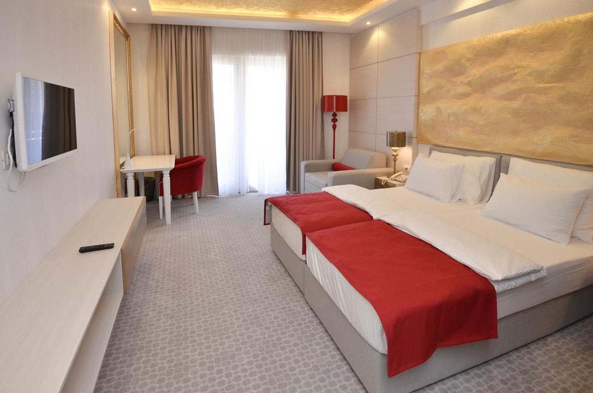 Atina Hotel 4* 8