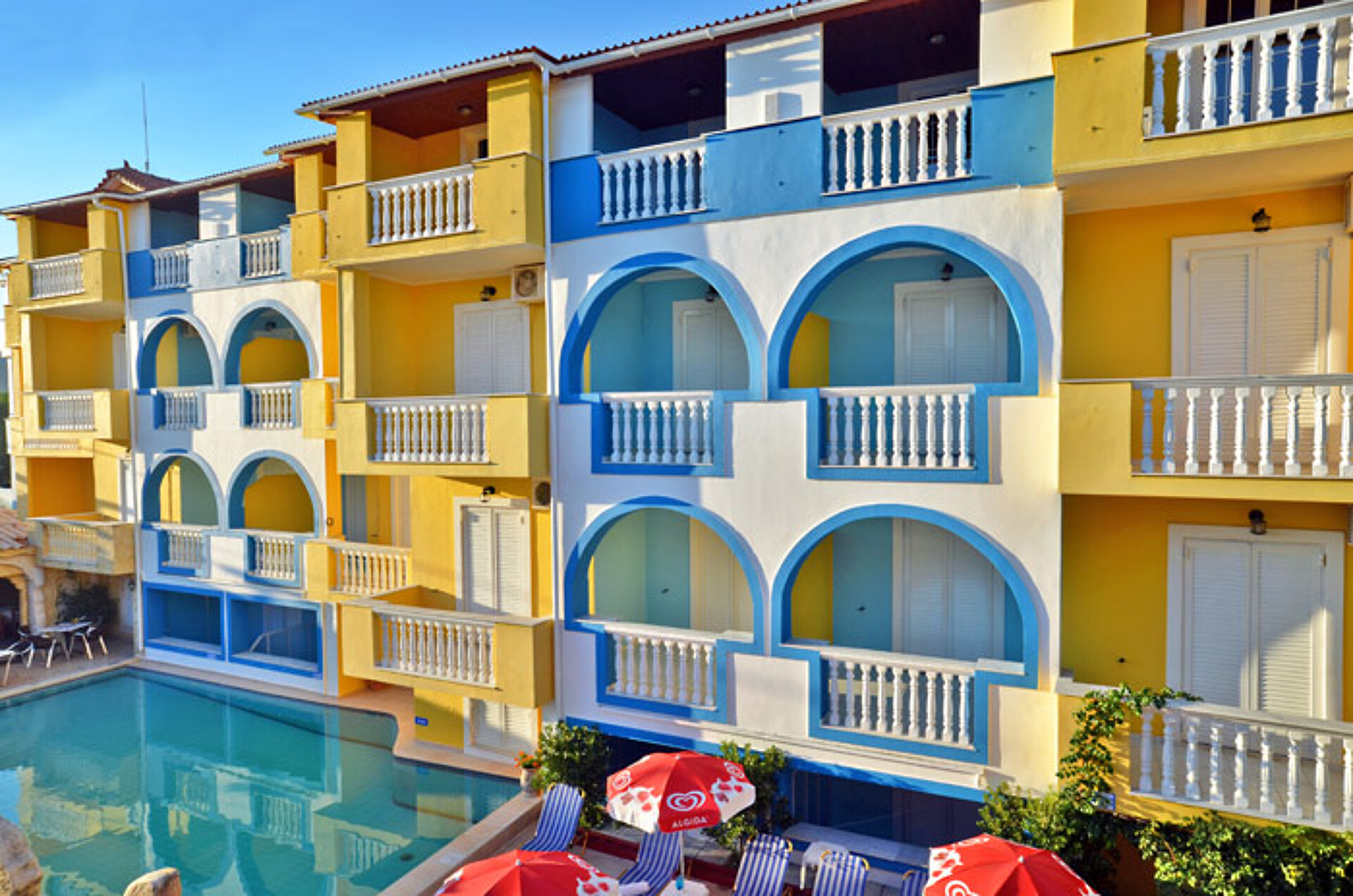 Georgina Inn Hotel 2* 1