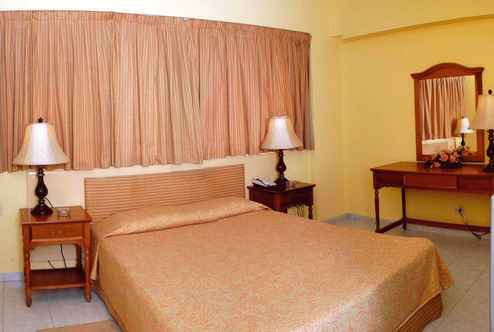 Saint John's Hotel 3* 4