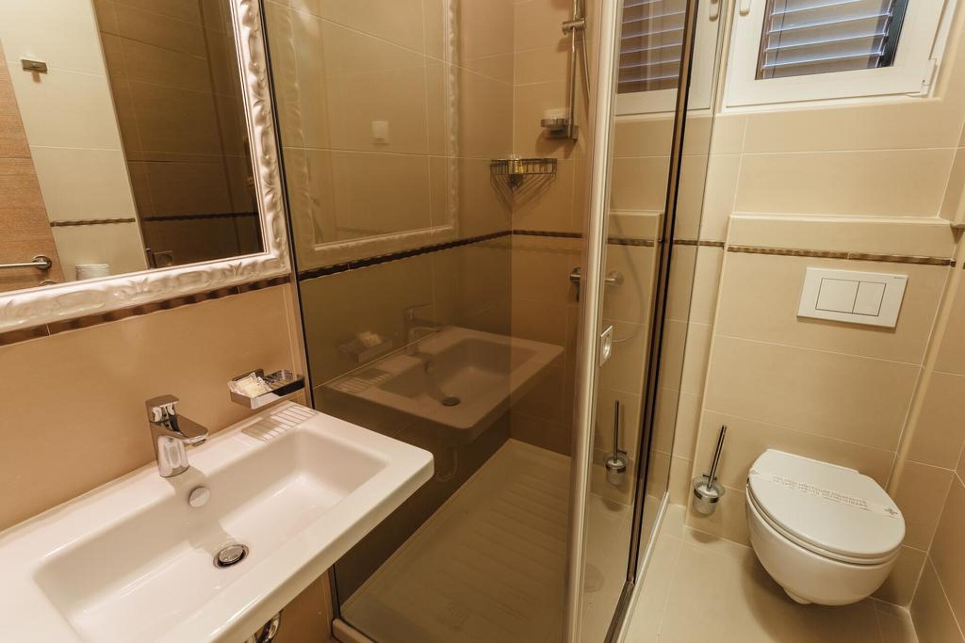 Grifone Lux 4* 7