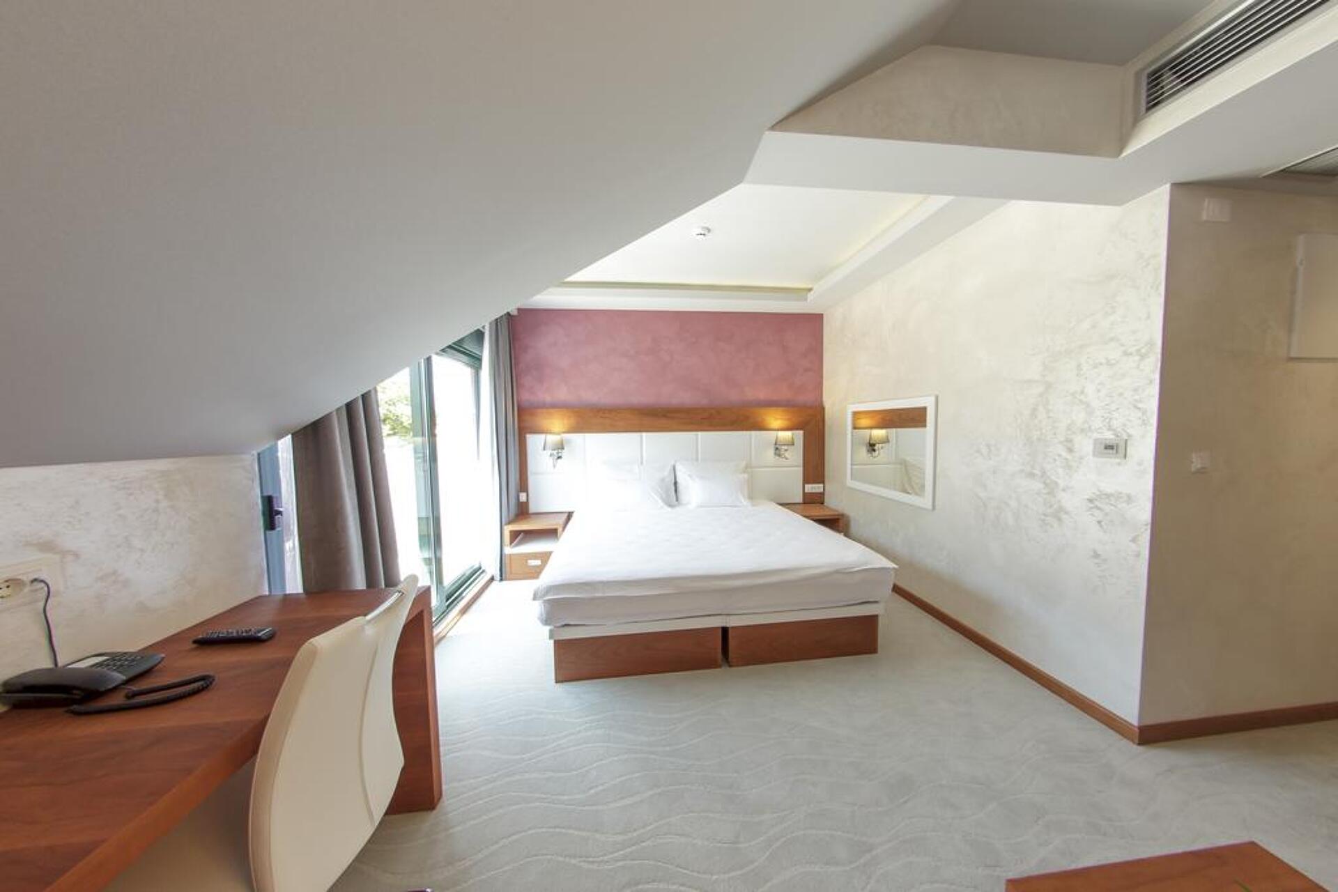 Porto In Hotel 4* 7