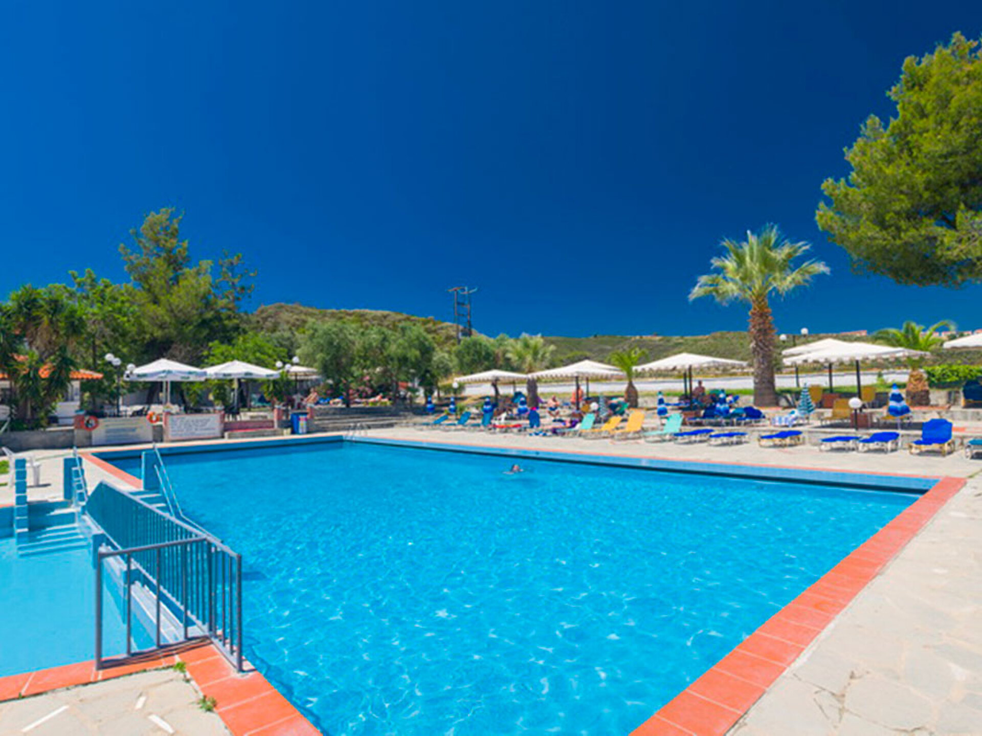 Hilltop Hotel 3* 3