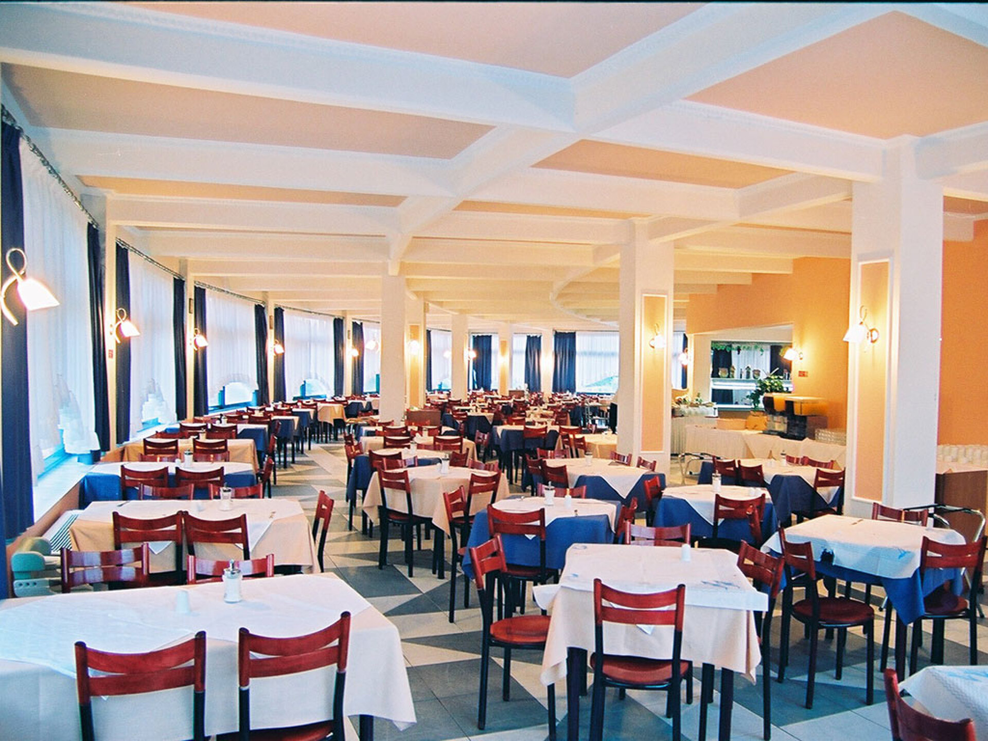 Atrium Hotel 3* 7
