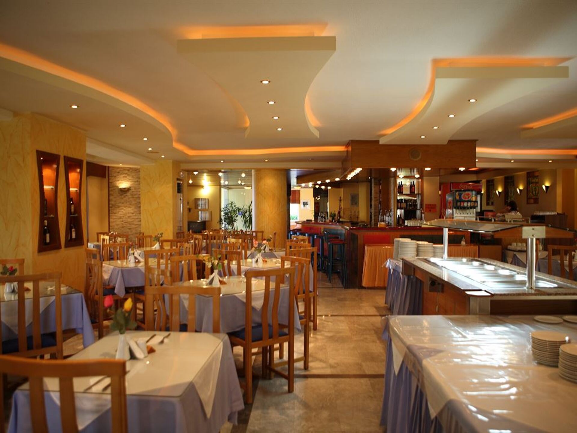 Pantheon Hotel 3* 10