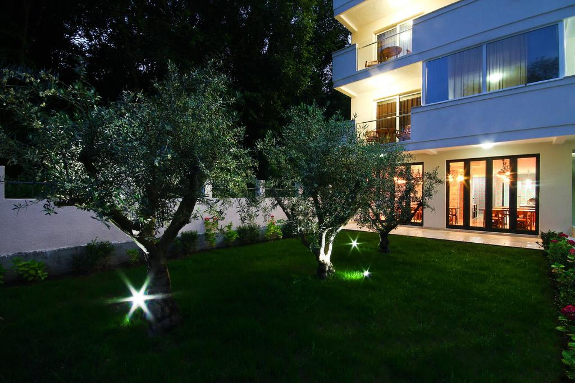 Nadezda Hotel 4* 2
