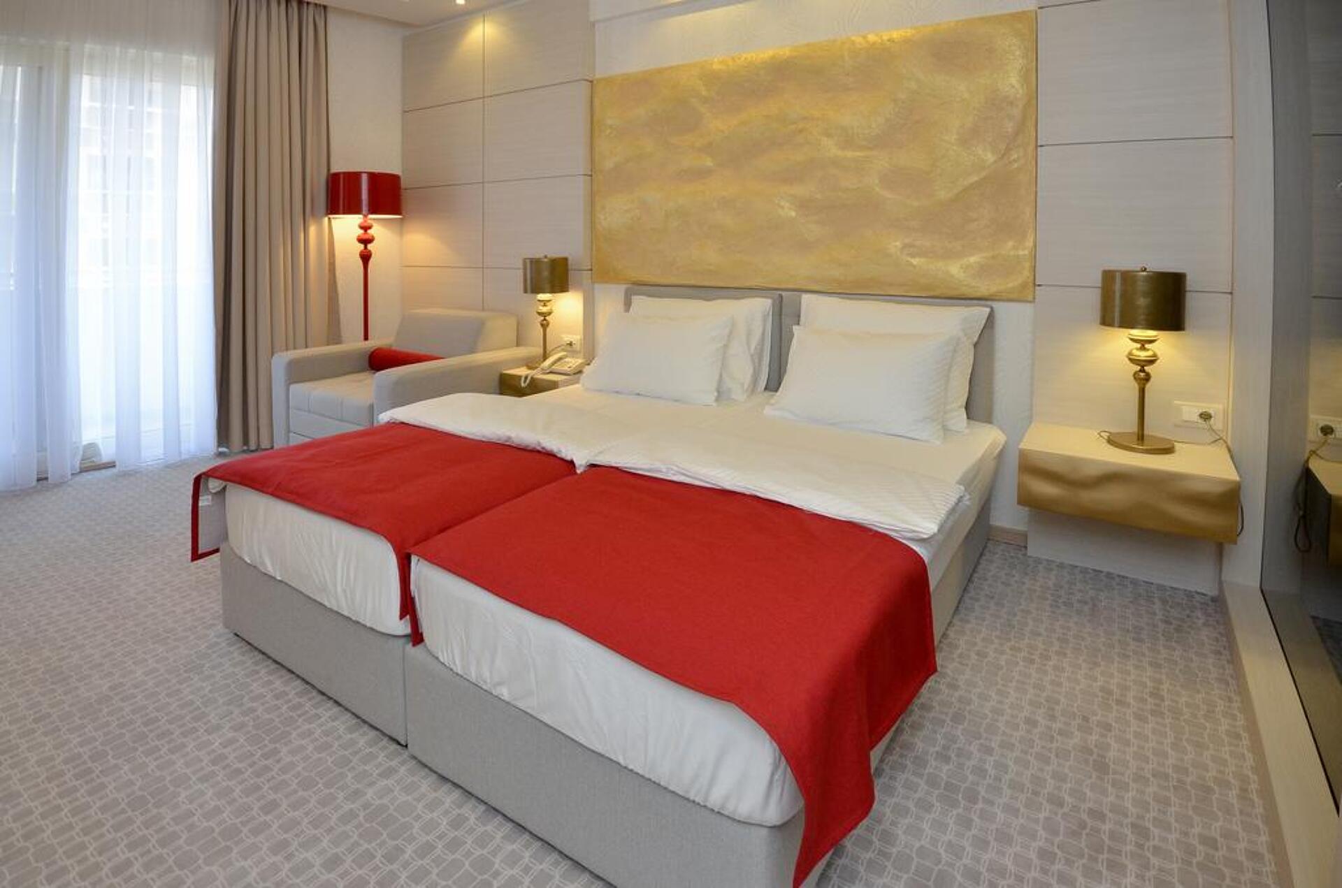 Atina Hotel 4* 7