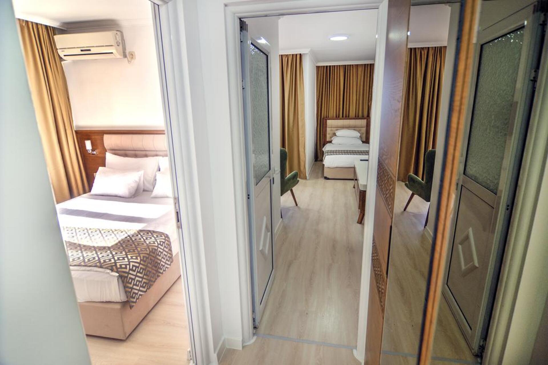Adrovic Small Hotel 3* 5