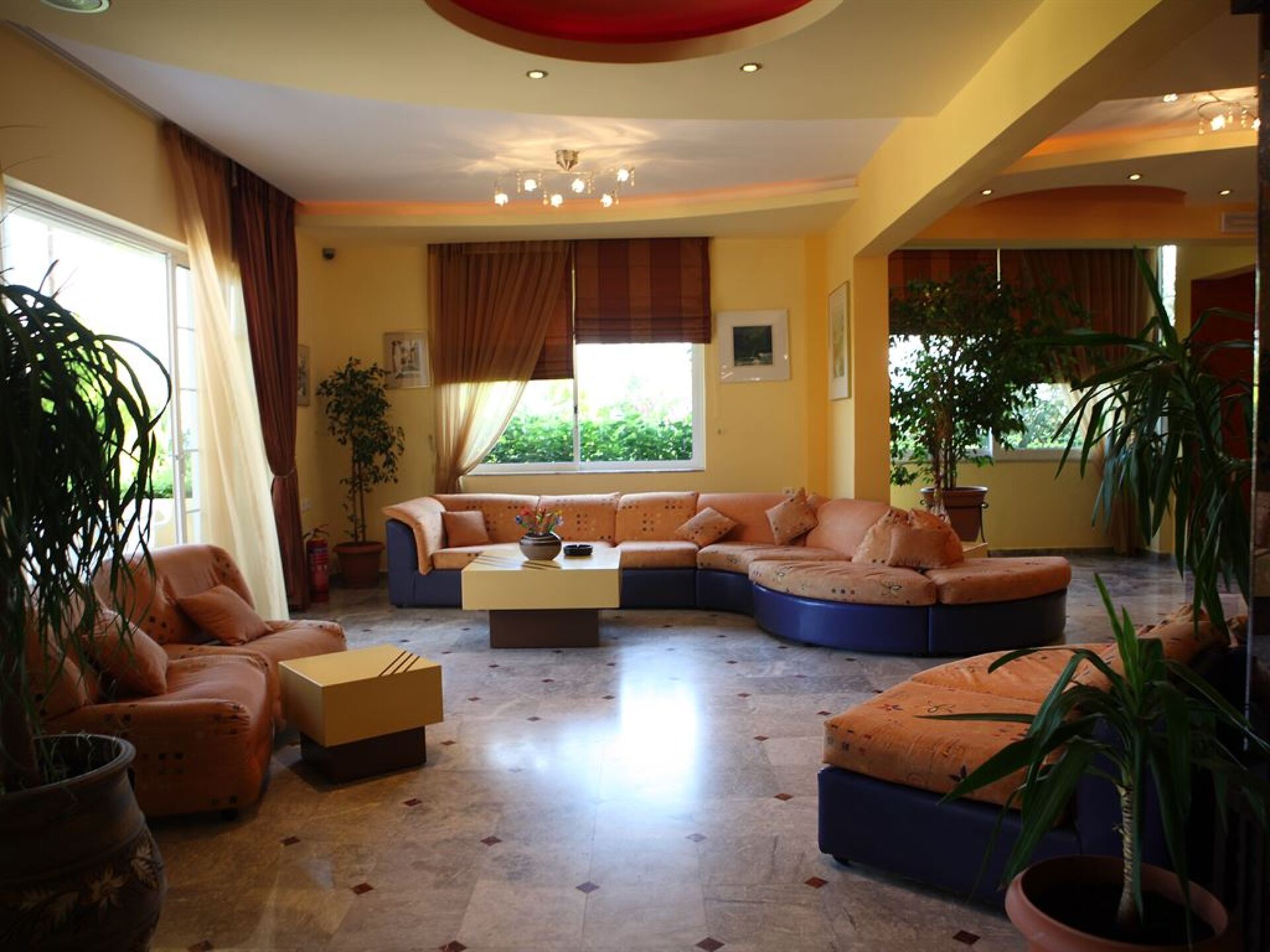 Pantheon Hotel 3* 14