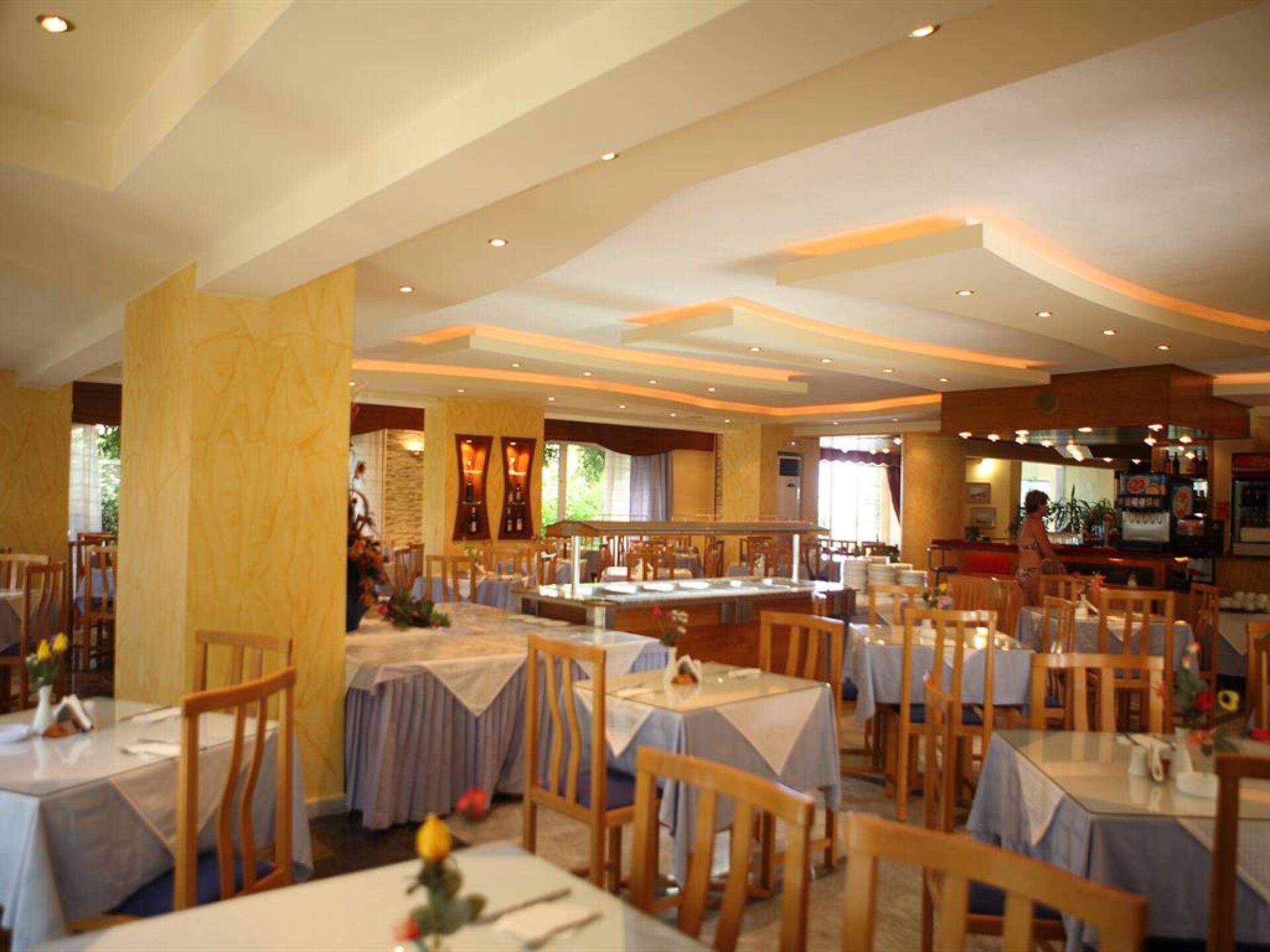 Pantheon Hotel 3* 12