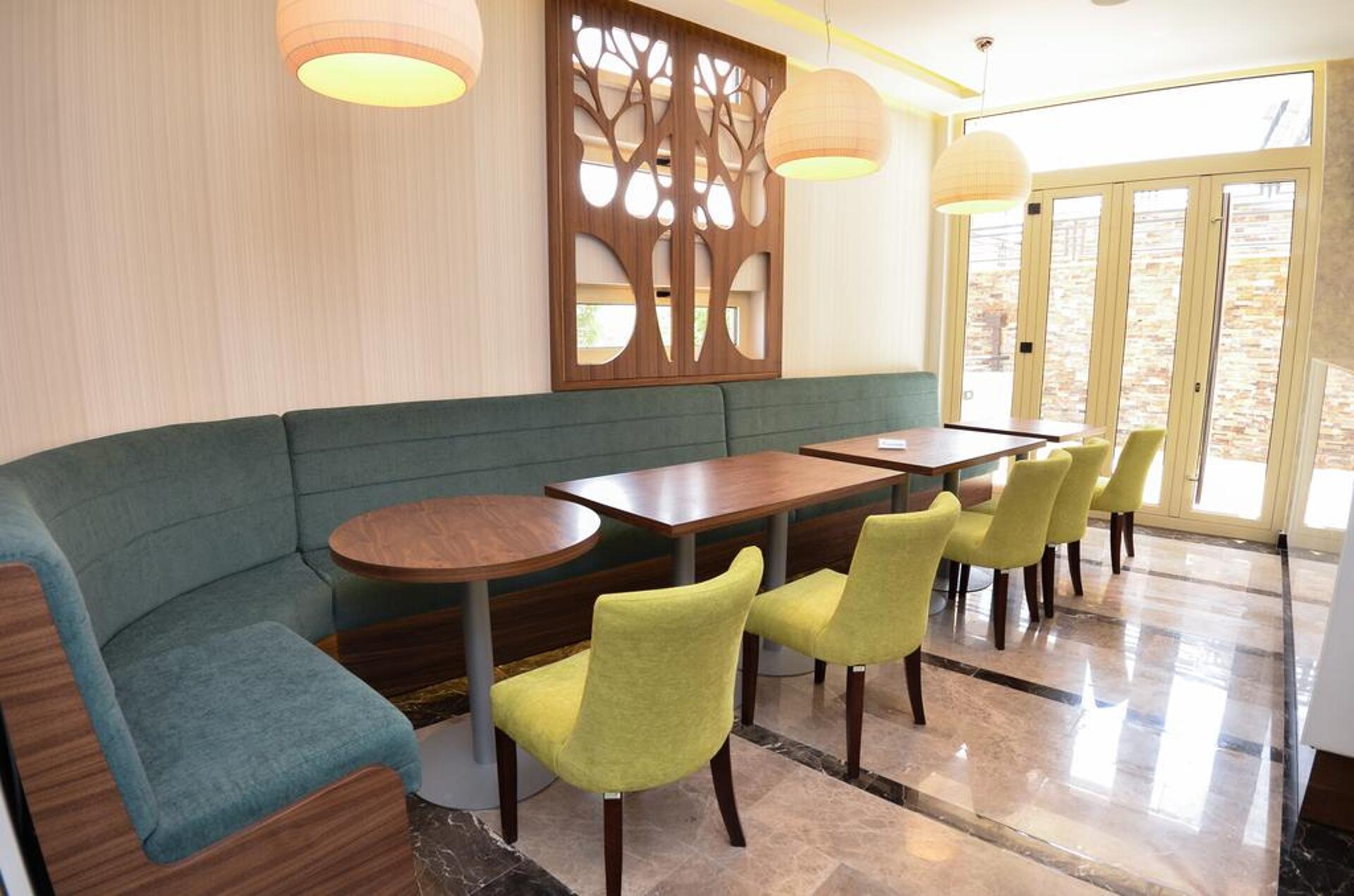 Atina Hotel 4* 5
