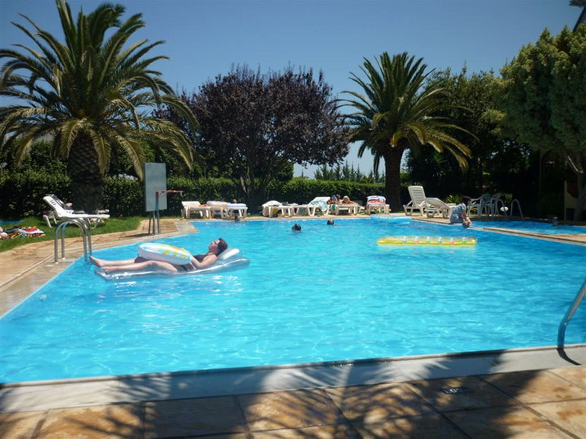 Pantheon Hotel 3* 4