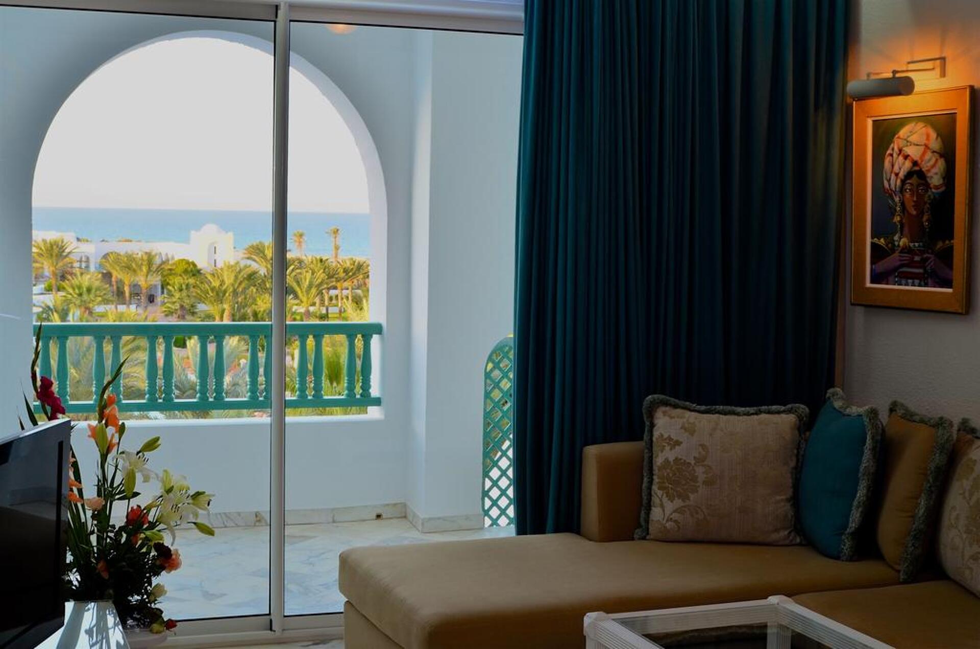 Royal Garden Palace 5* 8