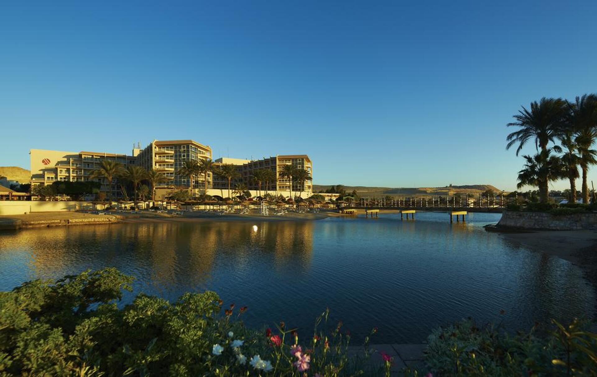 Marriott Beach Resort Hurghada  5* 31