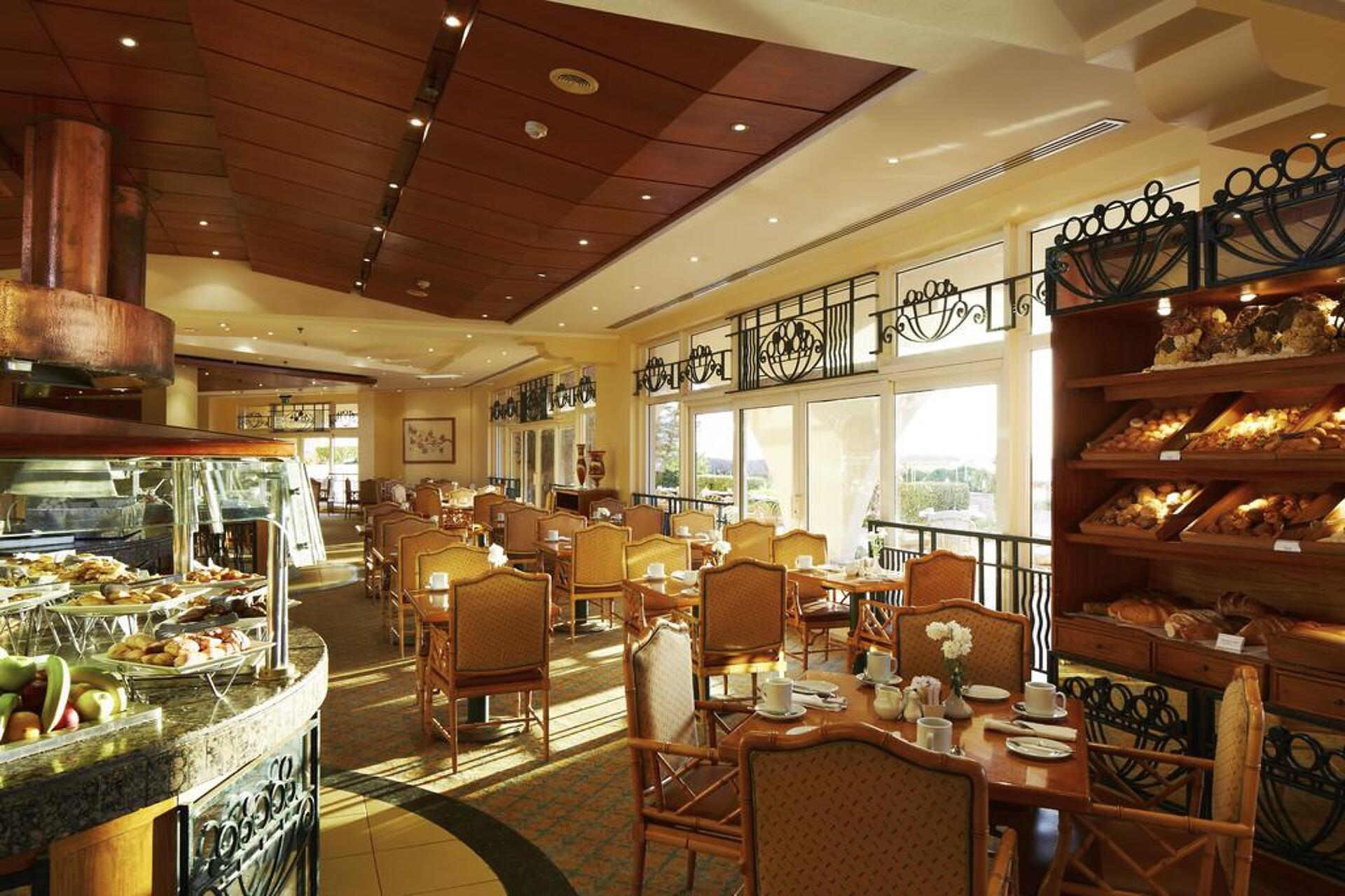 Marriott Beach Resort Hurghada  5* 21