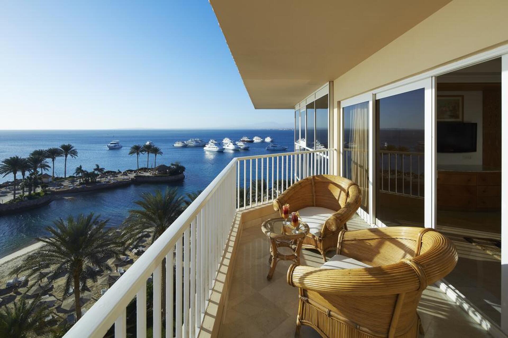 Marriott Beach Resort Hurghada  5* 33