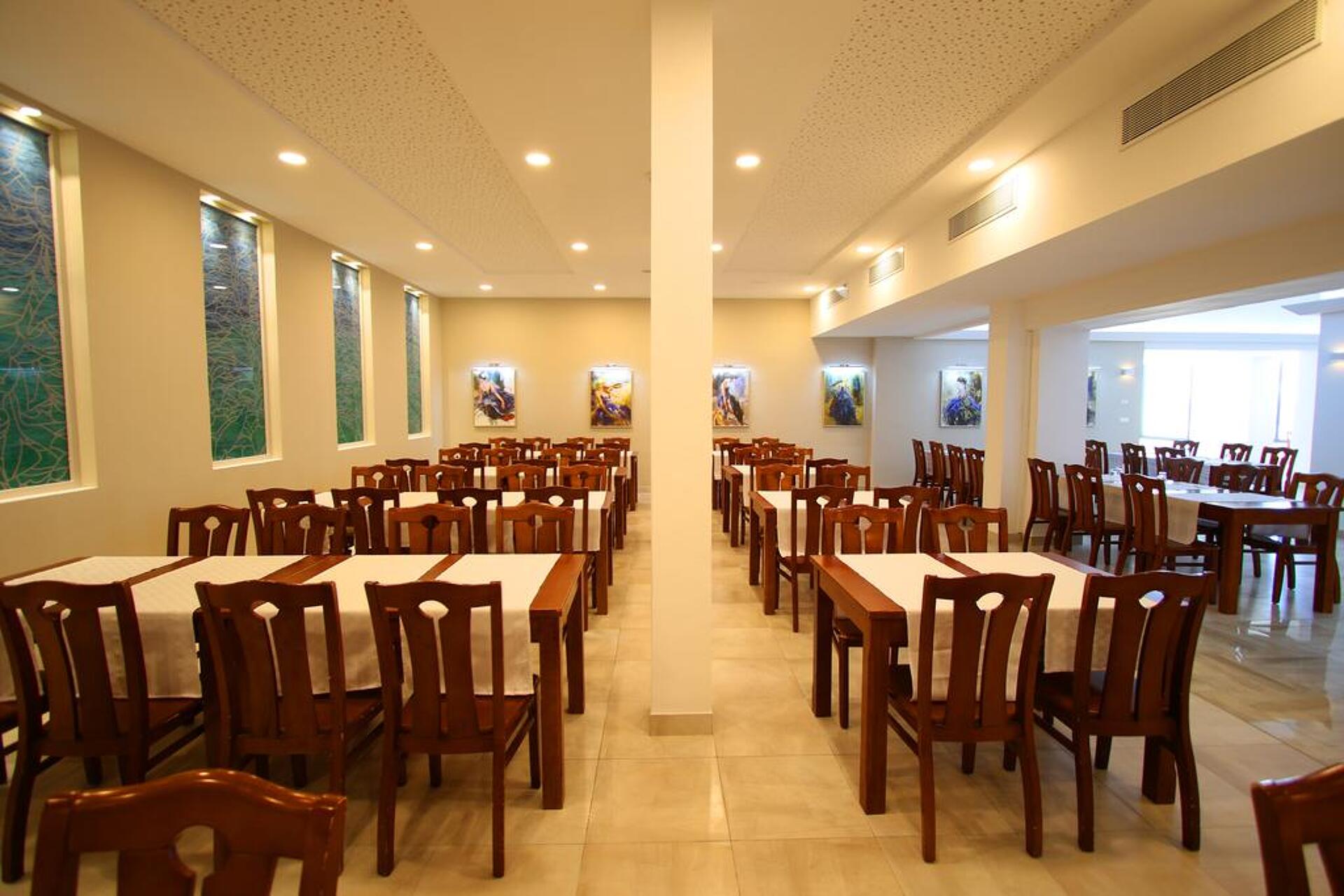 Omar Khayam Club 3* 13