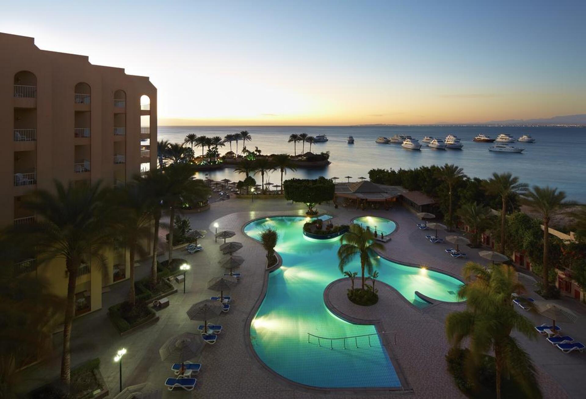 Marriott Beach Resort Hurghada  5* 32