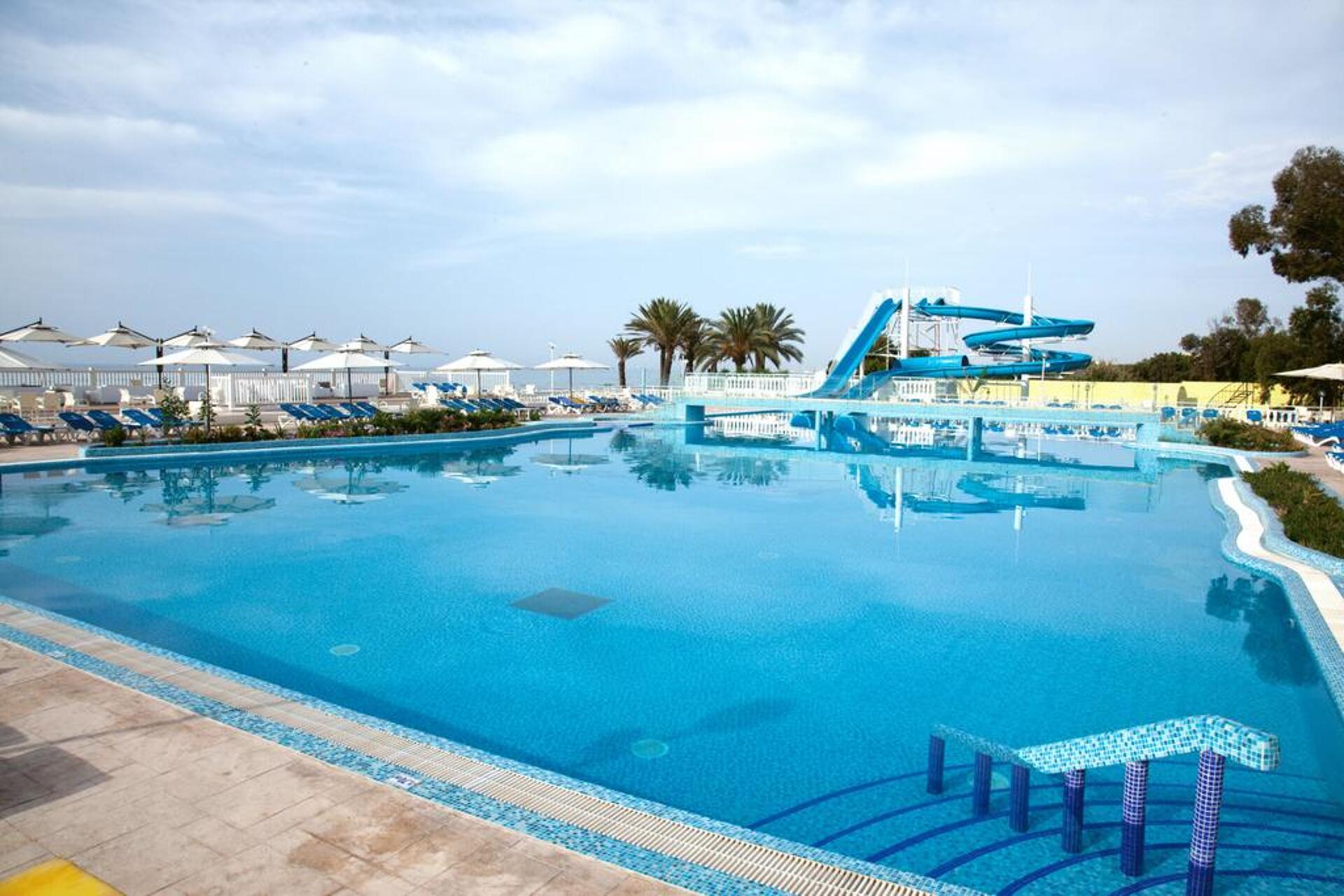 Samira Club 3* 0