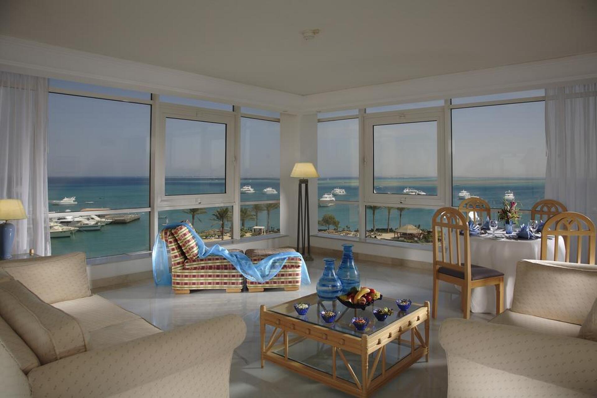 Marriott Beach Resort Hurghada  5* 11