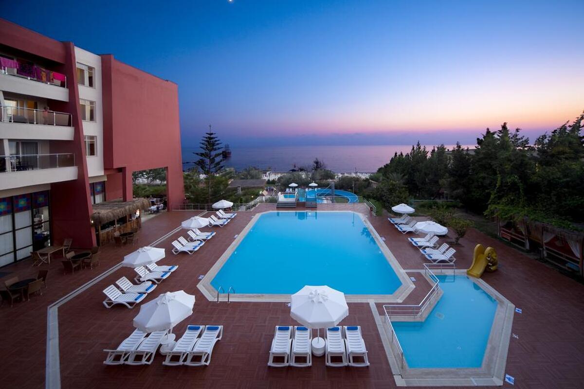 Armas Bella Luna 5* 2