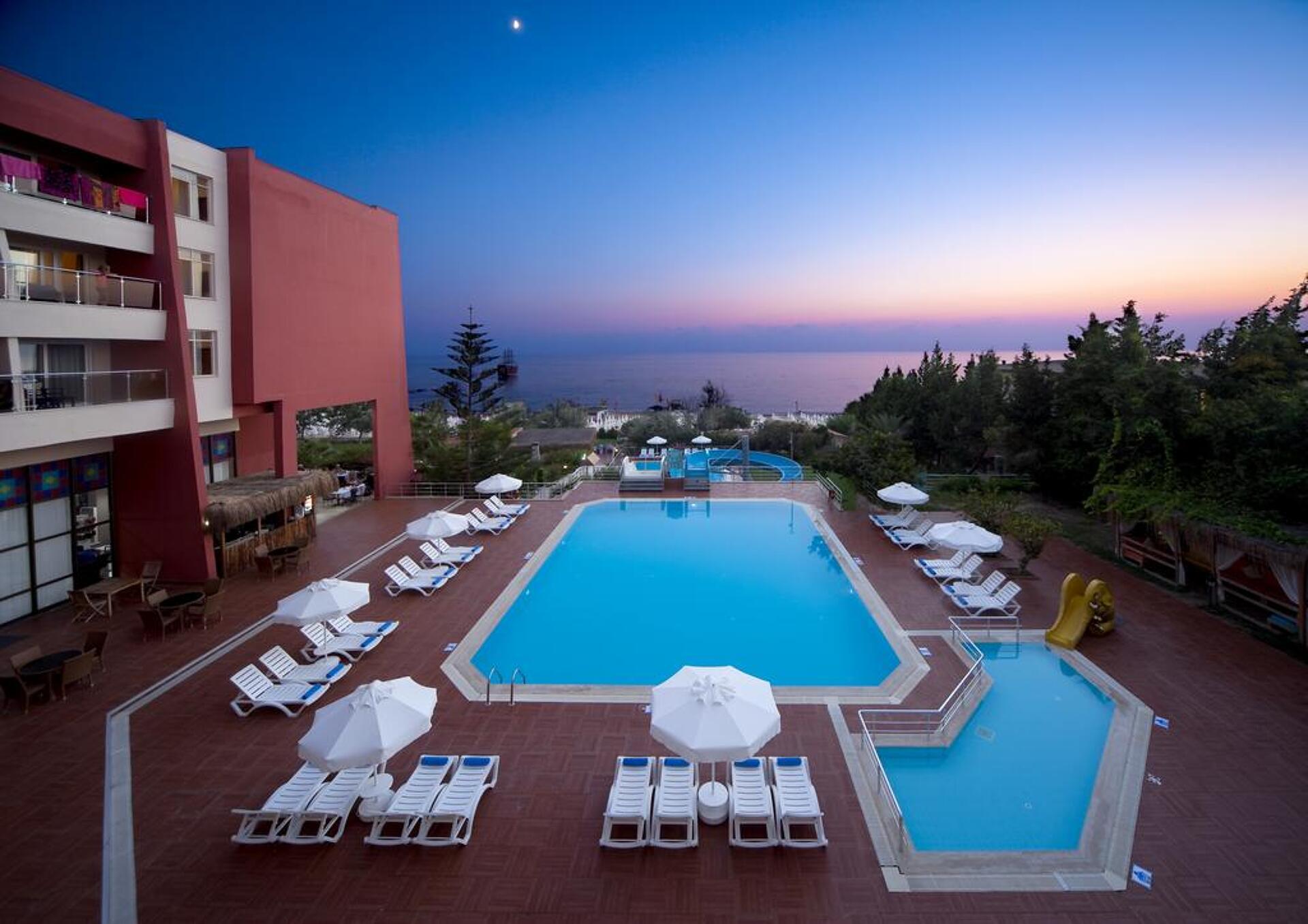 Armas Bella Luna 5* 2
