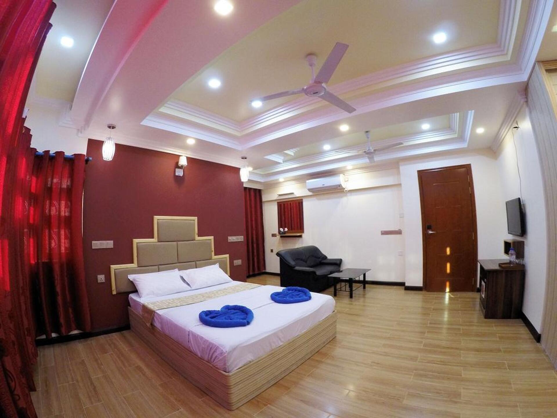 UI Inn Hotel 3* 13