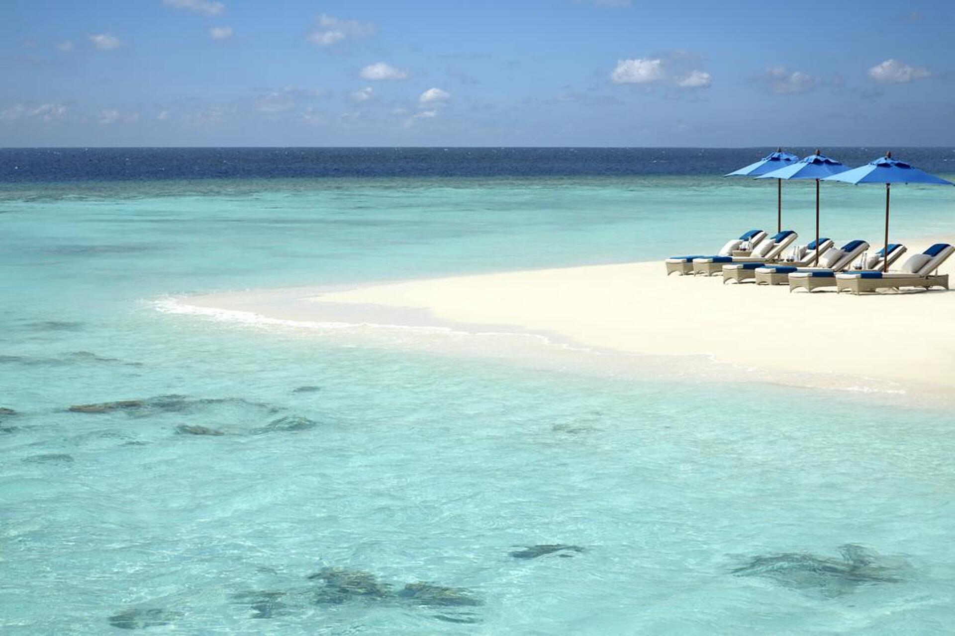 Dusit Thani Maldives 5* 25
