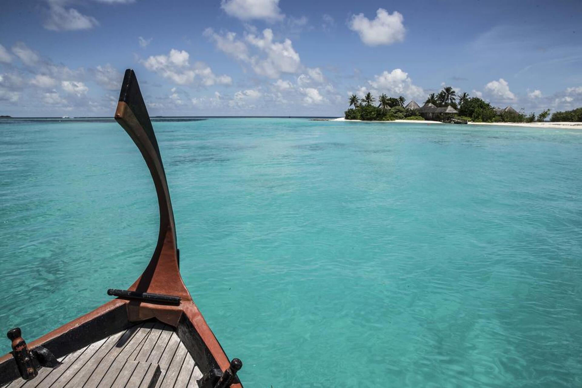 Four Seasons Resort Maldives at Kuda Huraa 5* 17
