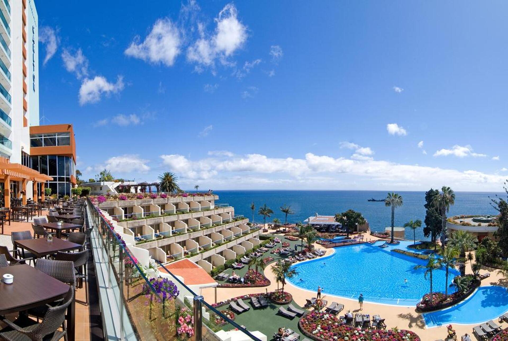 Pestana Carlton Madeira Ocean Resort Hotel  2