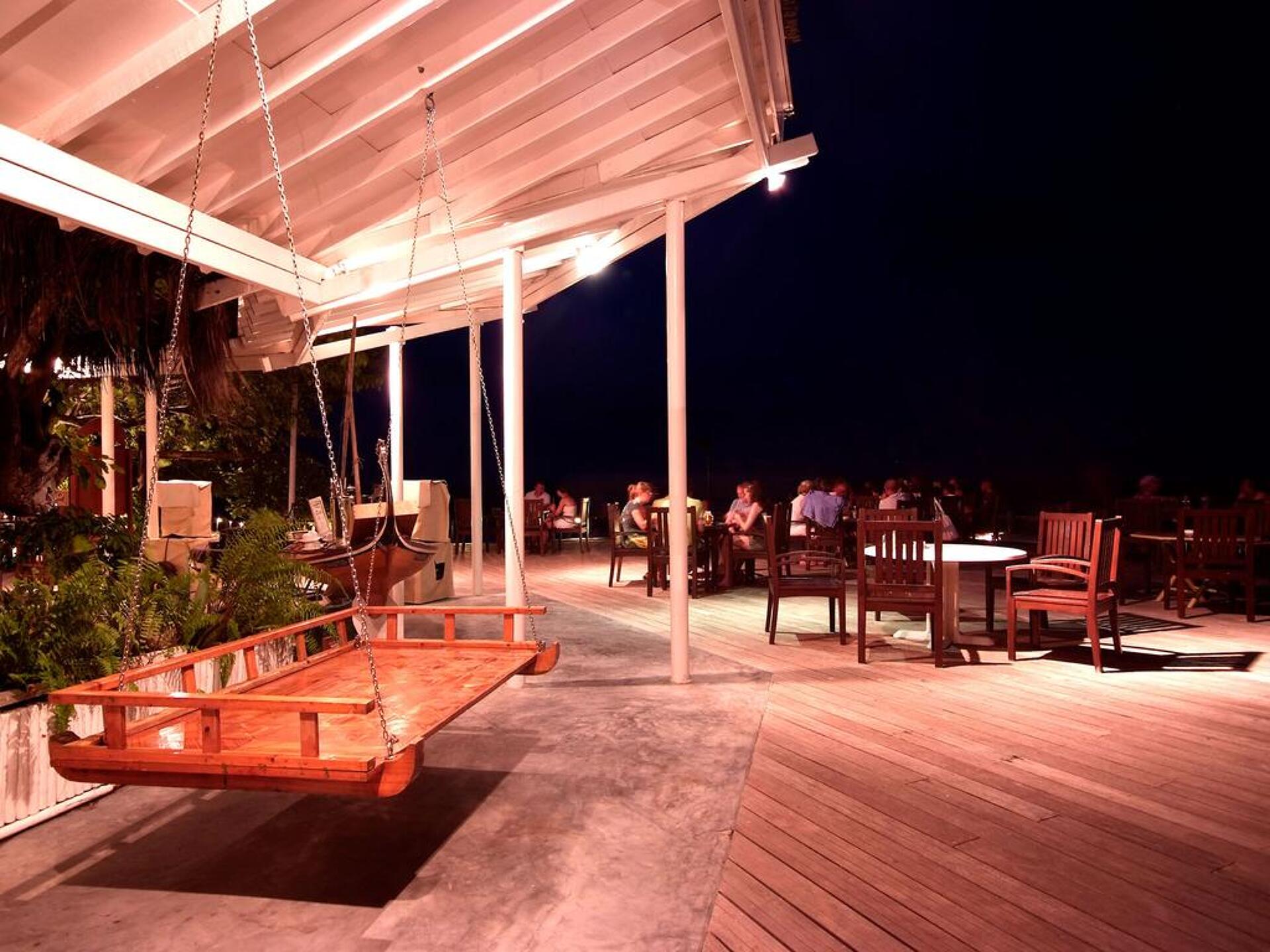 Ellaidhoo Maldives by Cinnamon 17