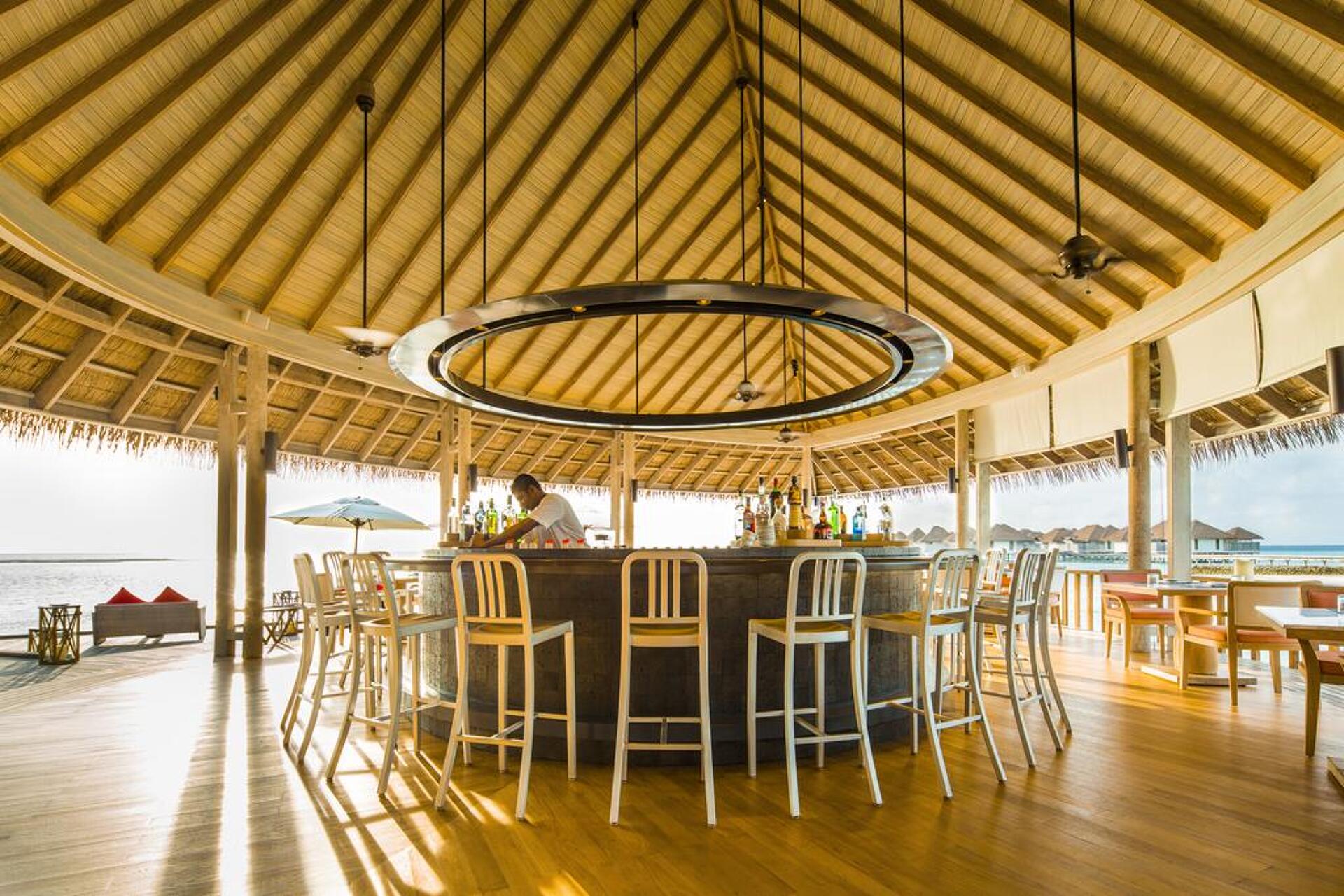 Maalifushi by Como 5* 18