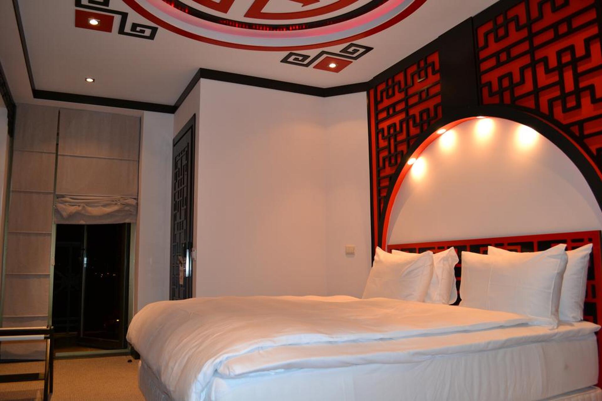 Piazza Boutique 8